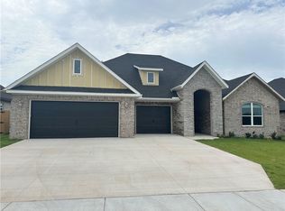 2113 Abbott Ln, Pea Ridge, AR 72751