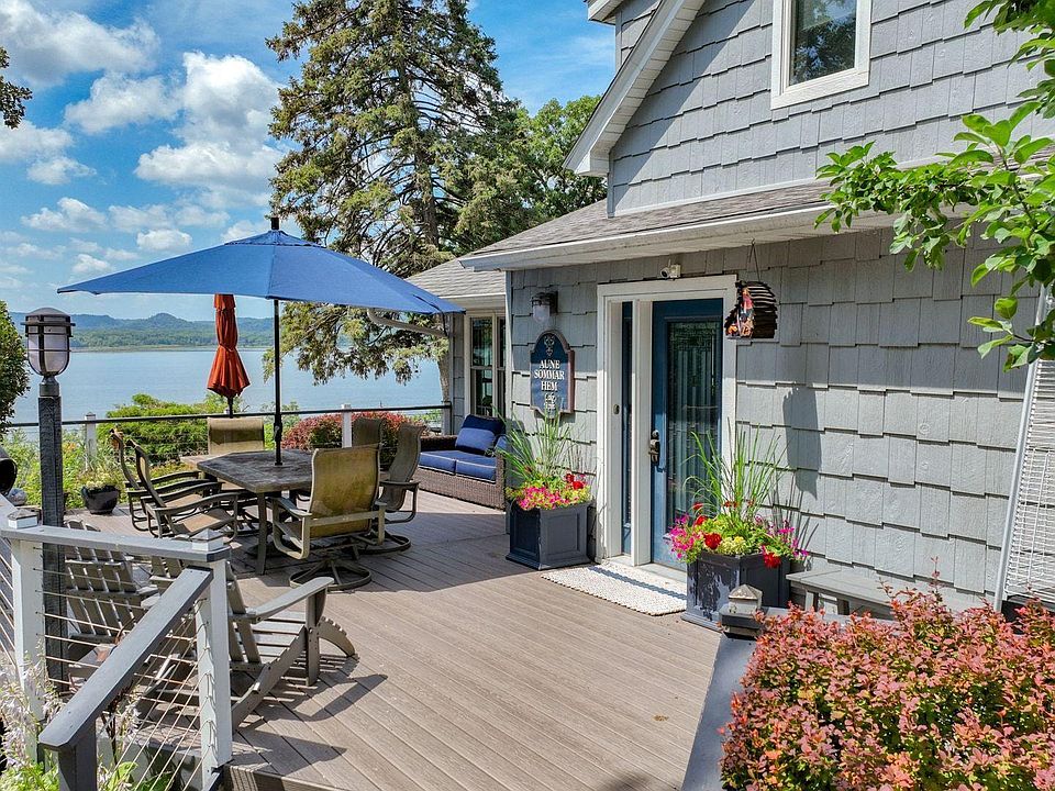 N2082 Walnut St, Stockholm, WI 54769 | Zillow