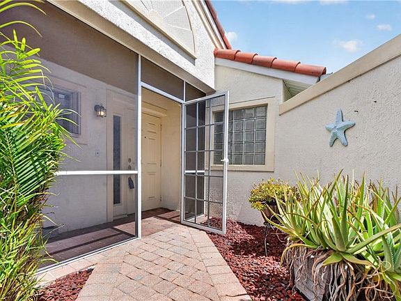 4th image of 8816 CASCADES ISLE BLVD