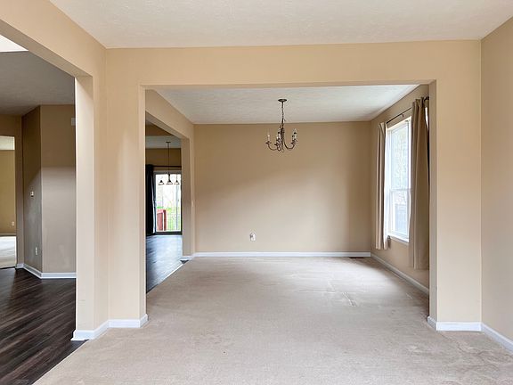 4th image of 11824 Traymoore Dr