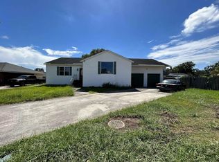2120 Oakview Dr, Marrero, LA 70072