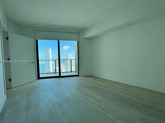 3rd image of 501 NE 31st St Unit 3707