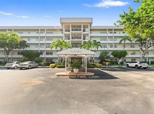 3970 Oaks Clubhouse Dr APT 104, Pompano Beach, FL 33069