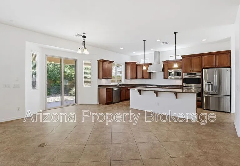 16192 W Berkeley Rd — Photo 1