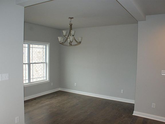 3rd image of 5383 Green Ash Dr