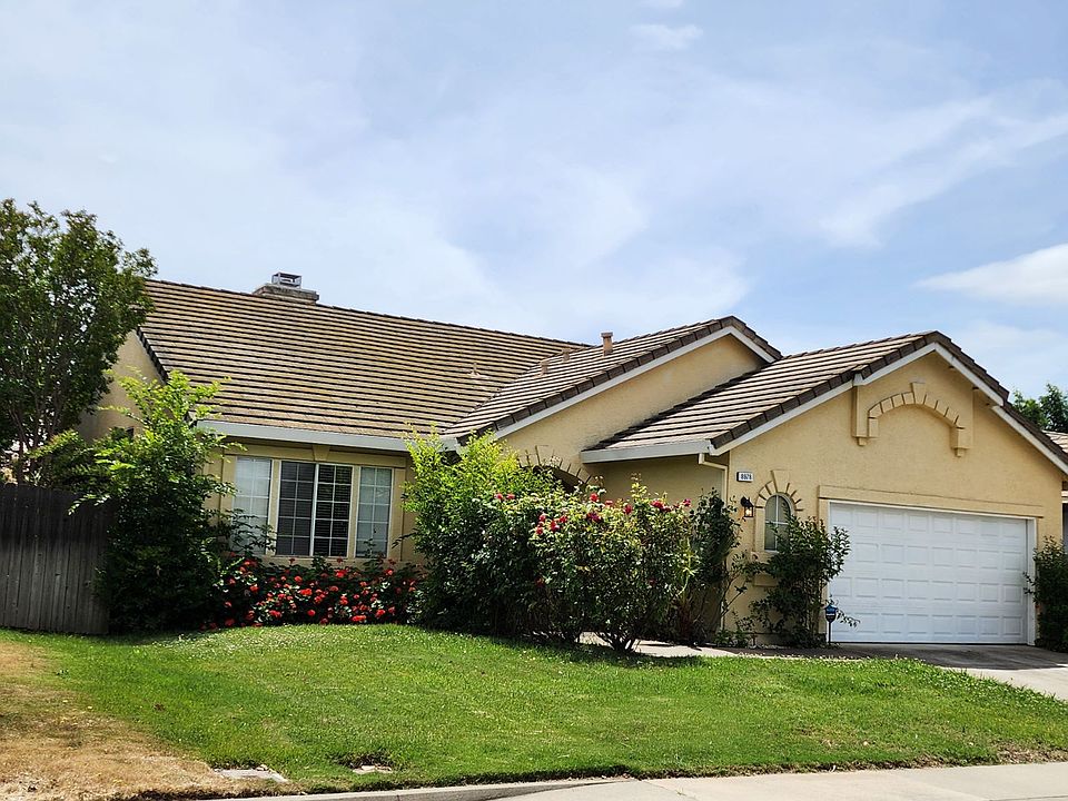 front of home 8978 Chantal Way, Sacramento, CA 95829