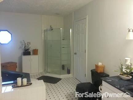 4th image of 1136 Wildemire Ave