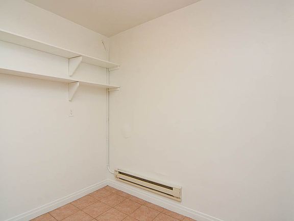 5th image of 511 W Melrose St APT 408