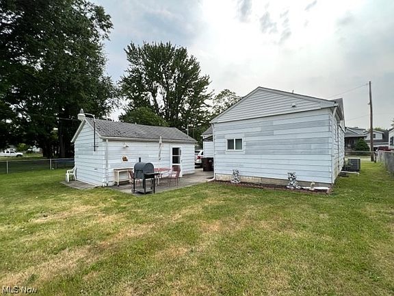 2nd image of 5437 Liberty Ave