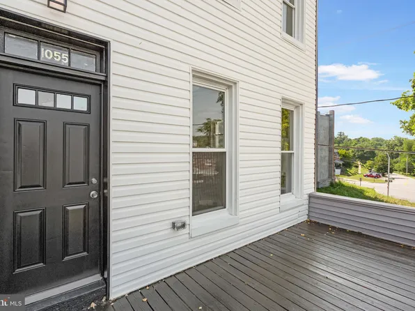 1055 Ellicott Dr, Baltimore, MD 21216