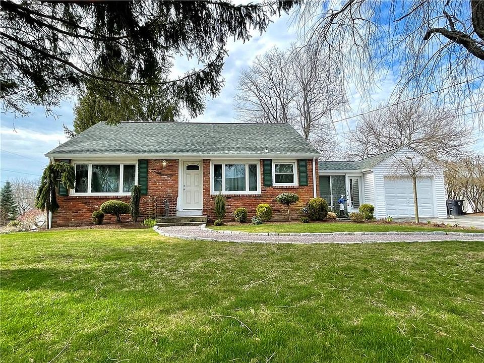 7 Elk St, Cumberland, RI 02864 Zillow