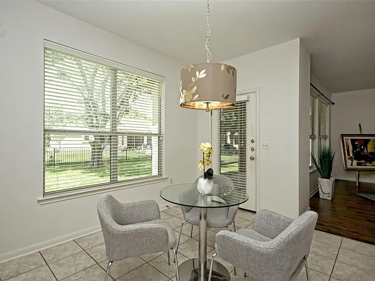 112 Bluebell Dr — Photo 12
