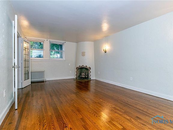 5th image of 2200 Scottwood Ave Unit 2