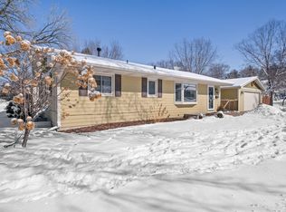 7740 Winsdale St, Golden Valley, MN 55427