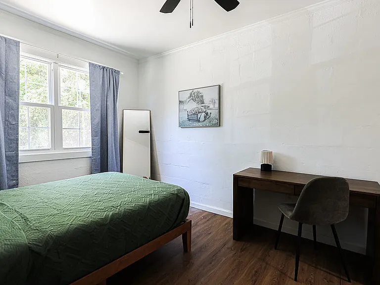 1408-1410 E 51st St #A — Photo 7
