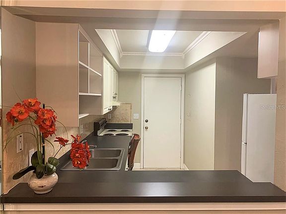 5th image of 1845 Bough Ave Unit B