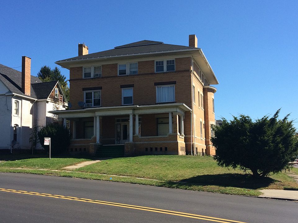 2nd image of 1202 Highland Ave APT 4