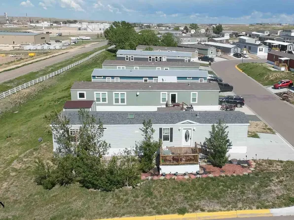 4901 E Lathrop Rd #123, Evansville, WY 82636