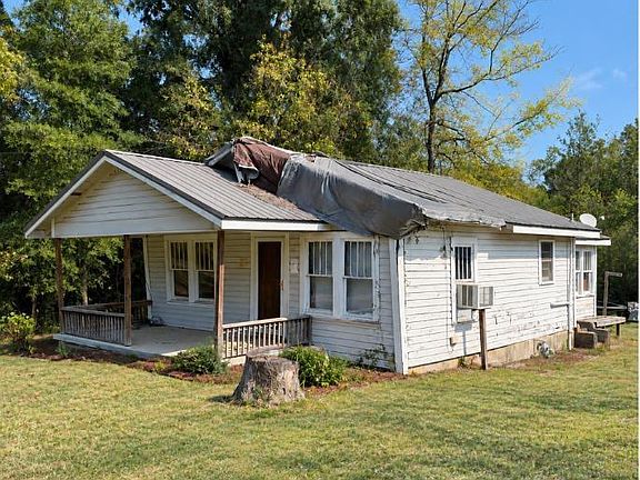 2nd image of 313 Del Rio Dr