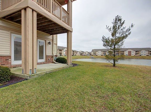 Covered Back Patio to enjoy the lake view