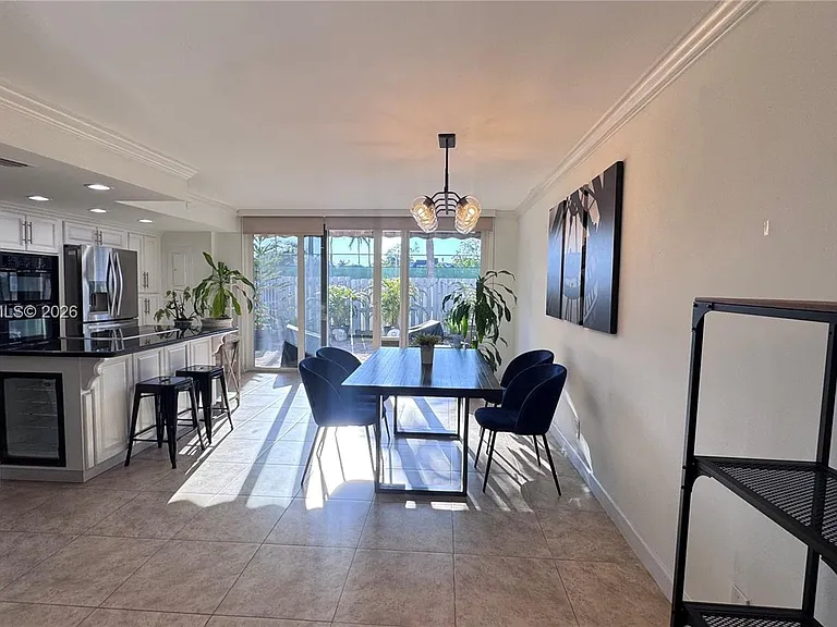 903 NE 27th Ave #903 — Photo 9