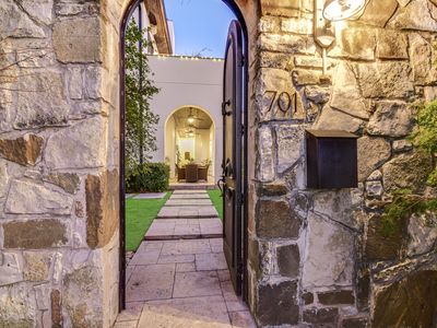 701 Norwalk Ln, Austin, TX, 78703