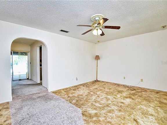 4th image of 2457 Beacon Dr