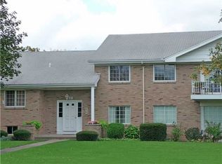 1010A Greenleaf Rd, Rochester, NY 14612