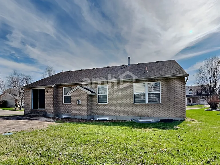 300 Water Ridge Ct — Photo 19