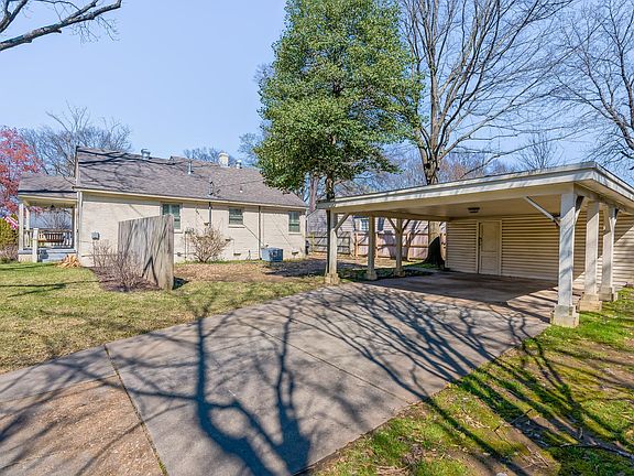 3rd image of 3755 Mimosa Ave