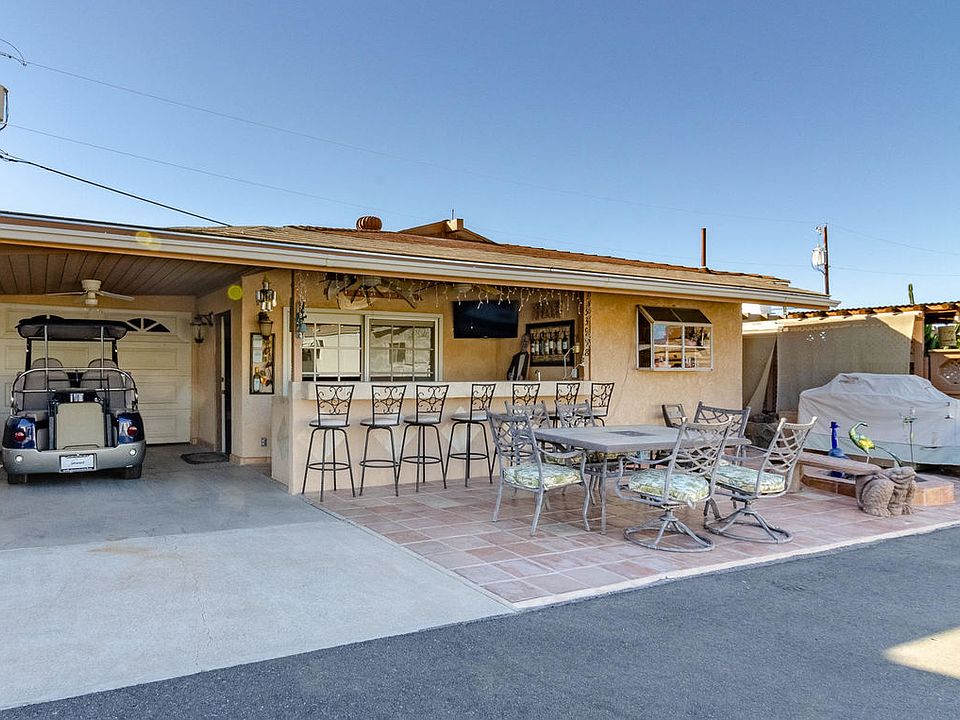 1st image of 33998 Sagebrush Ln
