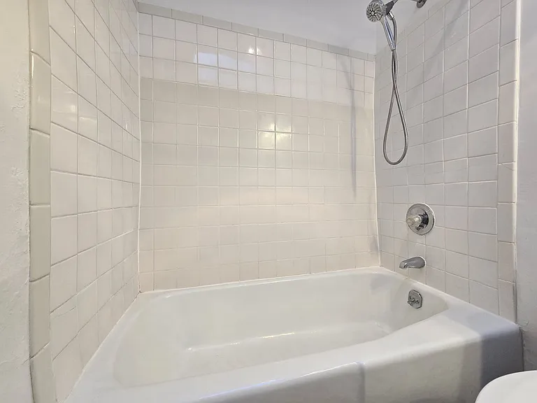 808 Agua Fria St #A — Photo 9