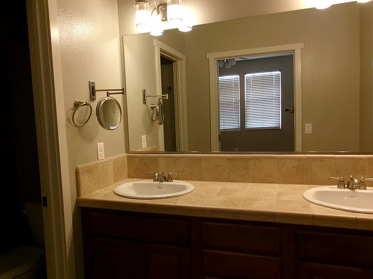 1372 Boardwalk Pl — Photo 11