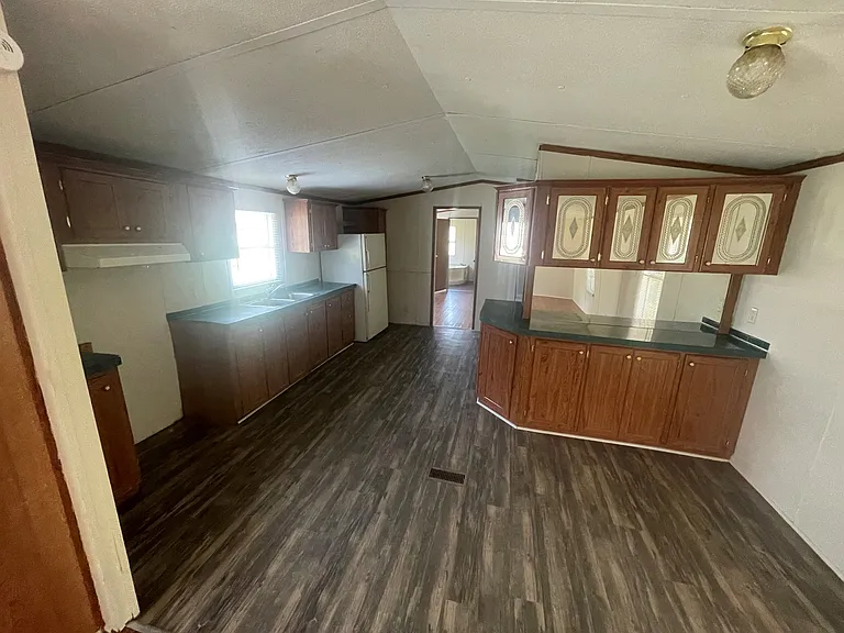 303 Tabor Woods Rd — Photo 2