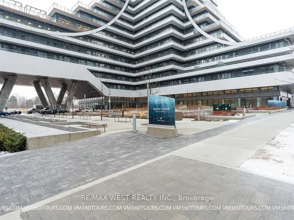 30 Shore Breeze Dr #5111, Toronto, ON M8V 0J1