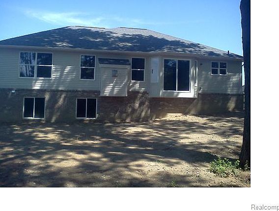 2nd image of 193 State St