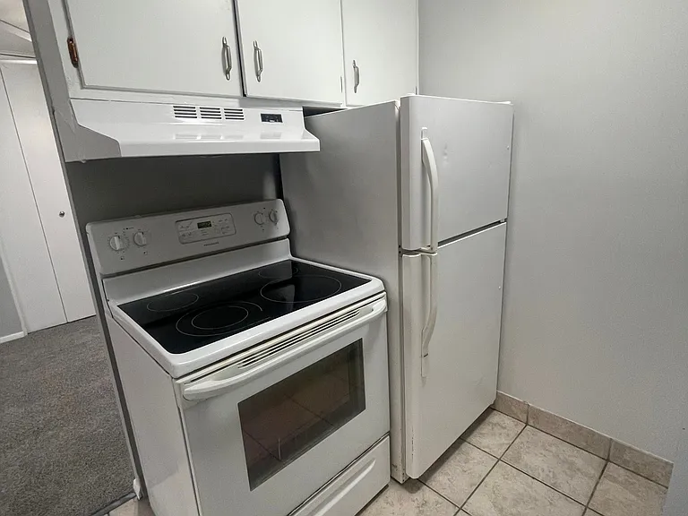 Concord House Apartments — Photo 20