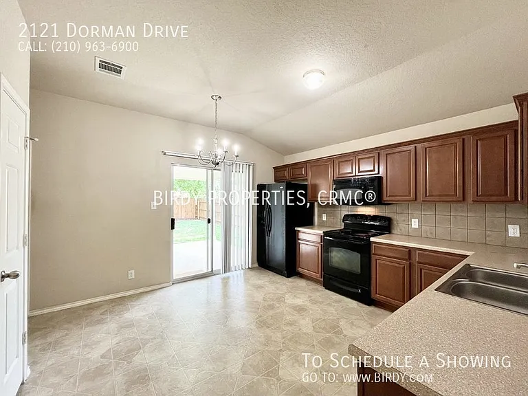 2121 Dorman Dr — Photo 10