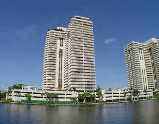 4th image of 19667 Turnberry Way APT 17GR