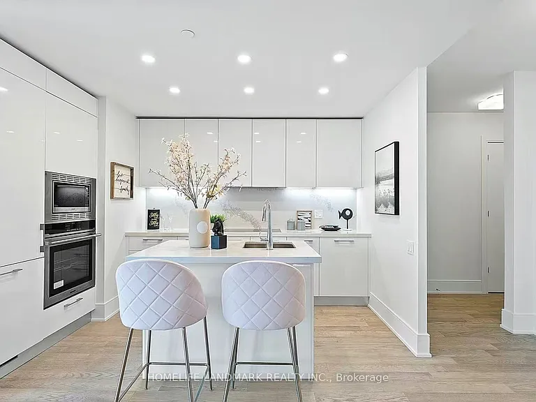 1 Gloucester St #609 — Photo 6