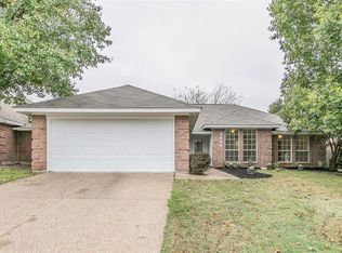 8008 Tree Leaf Ln, Fort Worth, TX 76123