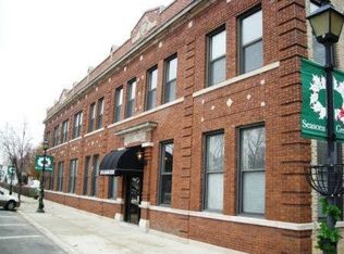 3713 Grand Blvd UNIT 17, Brookfield, IL 60513