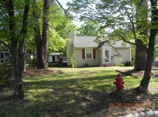904 W Saunders Ave, Aberdeen, NC 28315