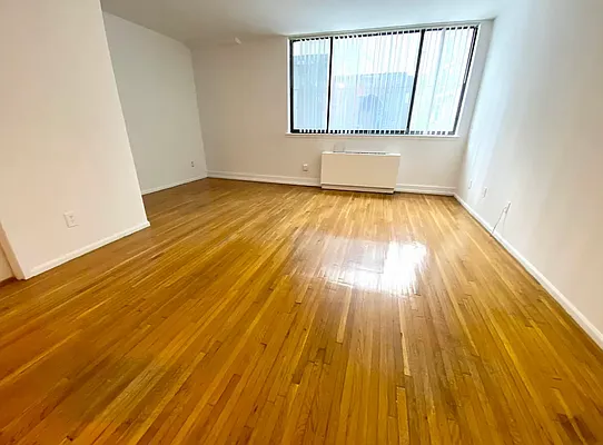 Rented by J PRESTON AND ASSOCIATES INC | media 10