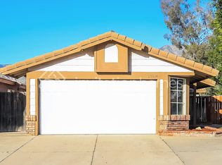 27394 Rustic Ln, Highland, CA 92346