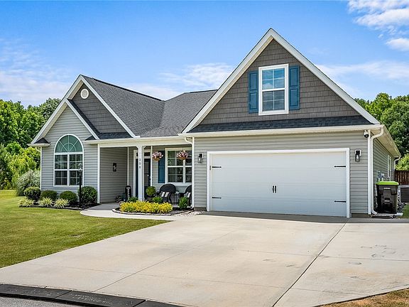 2nd image of 208 Arbor Woods Ln