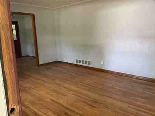 5th image of 442 Swanson Dr