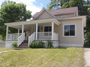 303 River St, Allegan, MI 49010