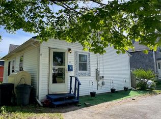 13 Carrolls Ln, Rockland, ME 04841