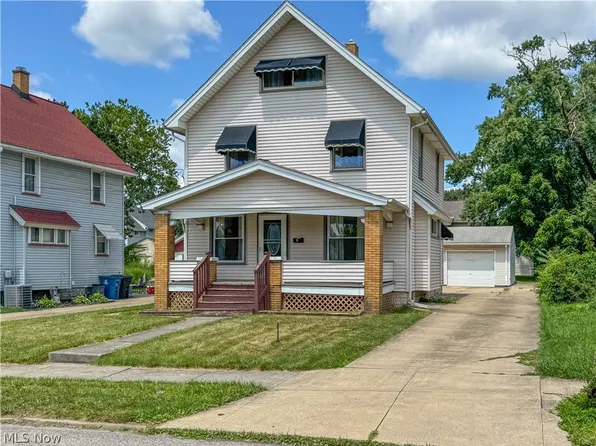 70 Morris Ave, Girard, OH 44420
